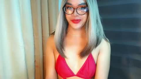 Snapshot of _karie_ chatting on 05-01-26, 08:24 _karie_ online show from 05-01-26, 08:24