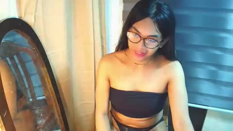 Snapshot of _karie_ chatting on 05-11-26, 03:45 _karie_ online show from 05-11-26, 03:45