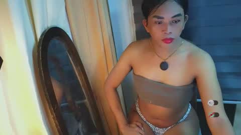 Snapshot of _karie_ chatting on 05-14-26, 03:02 _karie_ online show from 05-14-26, 03:02