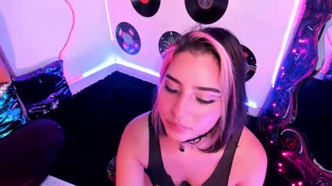 _karine01 online show from 01-08-25, 10:37