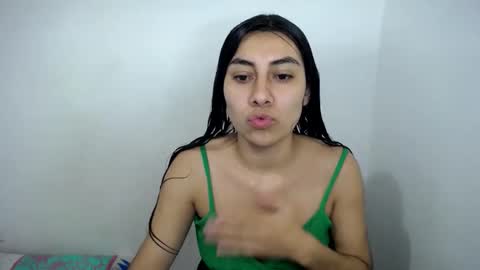 Snapshot of _katerin_love chatting on 12-17-24, 03:39 kateryn online show from 12-17-24, 03:39
