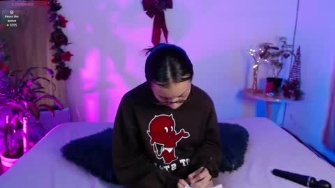 Snapshot of _kathy_and_myke chatting on 12-04-24, 07:28 Kathy and Myke online show from 12-04-24, 07:28