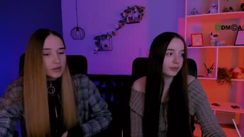 _kellykitten_ online show from 04-20-26, 09:01