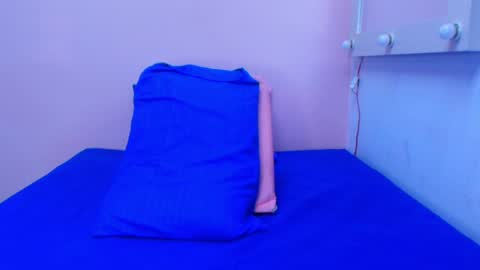 Kendall online show from 09-10-25, 11:54