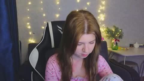 Molly   Emily online show from 01-10-26, 07:15