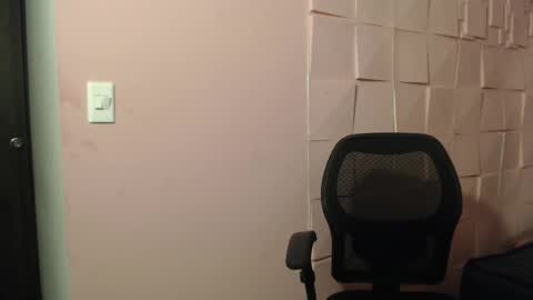 Snapshot of _kita chatting on 10-29-25, 11:56 Jalina online show from 10-29-25, 11:56