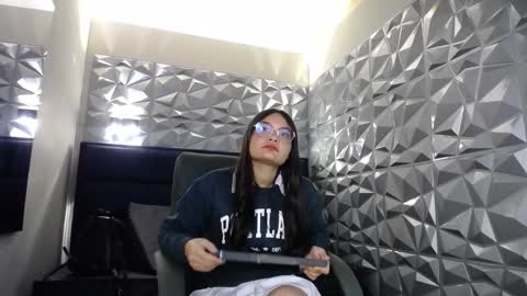 Snapshot of _kita chatting on 11-19-25, 11:32 Jalina online show from 11-19-25, 11:32