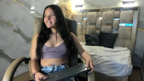 Snapshot of _kita chatting on 04-08-26, 03:34 Jalina online show from 04-08-26, 03:34