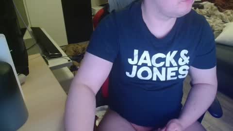 Snapshot of _kitsu_ chatting on 02-23-25, 04:24 _kitsu_ online show from 02-23-25, 04:24