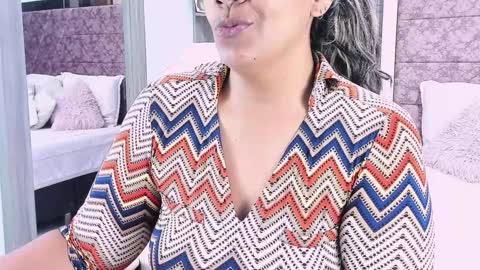 NAILHA SAJANI  online show from 02-01-25, 11:54