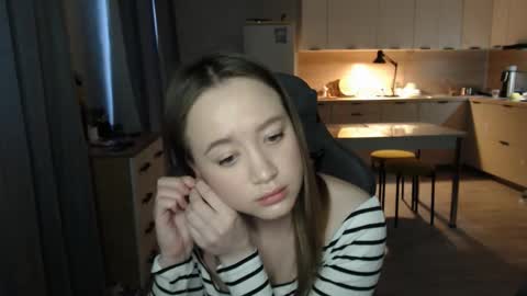 _lalune_ online show from 02-05-26, 04:06