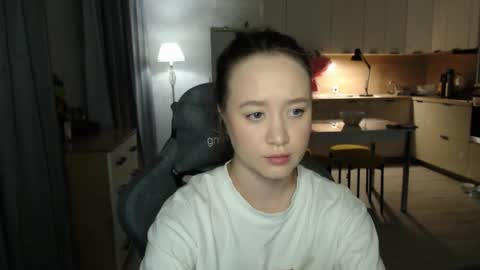 _lalune_ online show from 02-17-26, 02:13