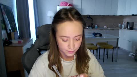 _lalune_ online show from 04-07-26, 01:55