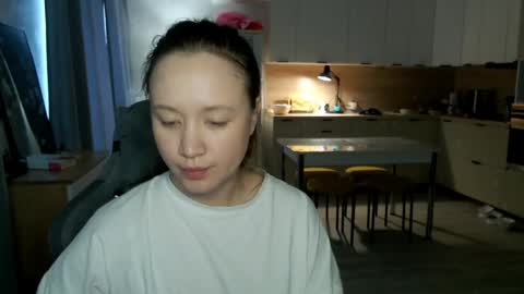 _lalune_ online show from 04-09-26, 08:53