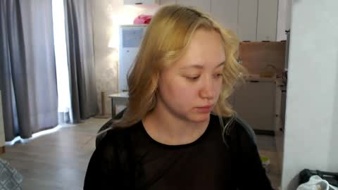 Snapshot of _lalune_ chatting on 05-25-26, 06:52 _lalune_ online show from 05-25-26, 06:52