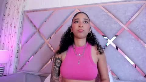 Lanna  online show from 02-10-25, 03:35