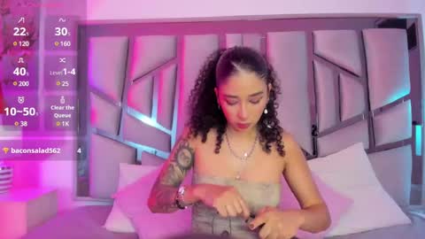 Lanna  online show from 02-13-25, 11:50