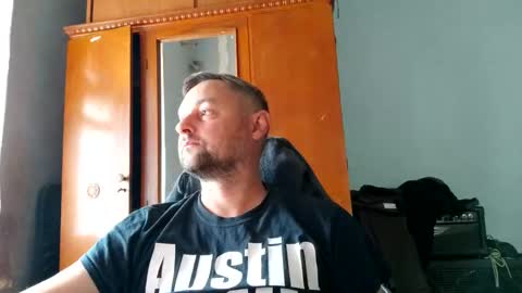 Snapshot of _lastjedi_ chatting on 09-29-25, 08:30 OBI-WAN online show from 09-29-25, 08:30