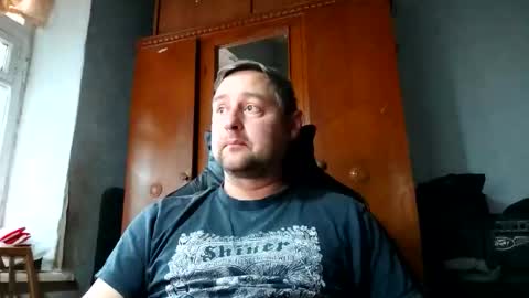 Snapshot of _lastjedi_ chatting on 11-13-25, 12:15 OBI-WAN online show from 11-13-25, 12:15