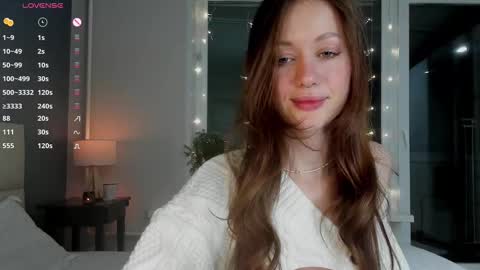 Snapshot of _leksi_ chatting on 12-13-24, 11:39 leksi online show from 12-13-24, 11:39
