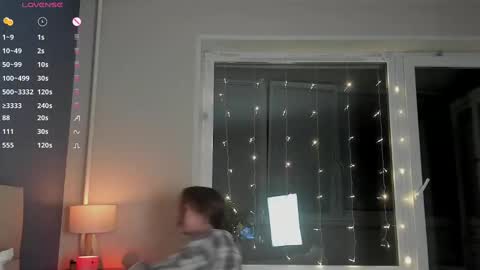 Snapshot of _leksi_ chatting on 12-24-24, 10:39 leksi online show from 12-24-24, 10:39