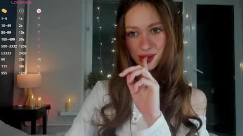 Snapshot of _leksi_ chatting on 01-11-25, 09:46 leksi online show from 01-11-25, 09:46