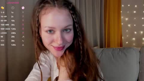 Snapshot of _leksi_ chatting on 02-11-25, 11:33 leksi online show from 02-11-25, 11:33