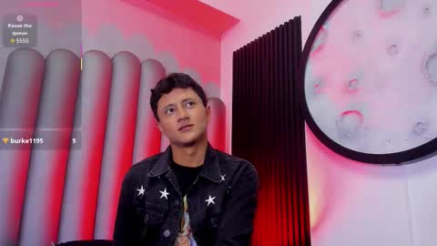 _leohot_ online show from 11-25-25, 03:39