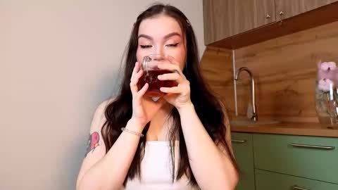 Snapshot of _lexie_rivers_ chatting on 11-06-25, 08:21 _lexie_rivers_ online show from 11-06-25, 08:21