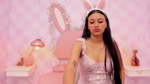  Lia Swan  online show from 11-18-25, 03:45