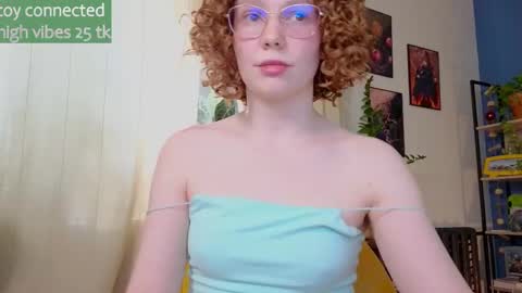 Snapshot of _lightmyfire chatting on 03-10-25, 06:27 Salome Lovense always on from 5 tk My content and your custom requests online show from 03-10-25, 06:27