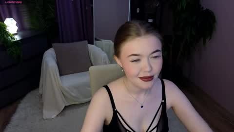 Snapshot of _liilcrystal_ chatting on 06-07-26, 07:17 _liilcrystal_ online show from 06-07-26, 07:17