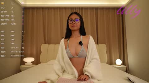 _lillilly_ online show from 02-27-26, 04:45