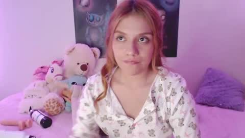 Snapshot of _lloou_ chatting on 05-29-26, 01:03 Sofia 3 online show from 05-29-26, 01:03