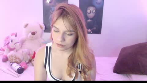 Snapshot of _lloou_ chatting on 06-02-26, 10:56 Sofia 3 online show from 06-02-26, 10:56