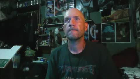 Snapshot of _longfellow chatting on 07-01-26, 04:14 That guy online show from 07-01-26, 04:14