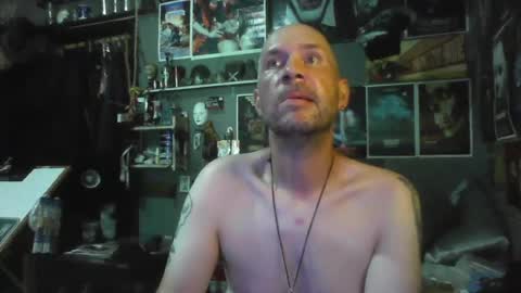 Snapshot of _longfellow chatting on 07-02-26, 04:02 That guy online show from 07-02-26, 04:02