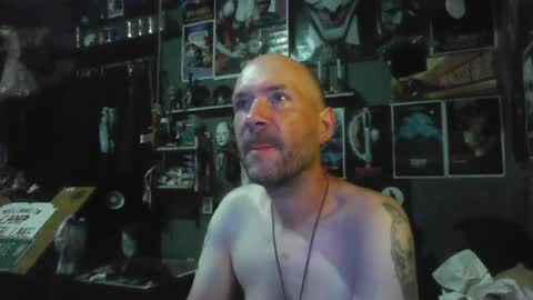 Snapshot of _longfellow chatting on 07-14-26, 03:07 That guy online show from 07-14-26, 03:07