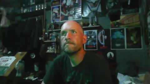 Snapshot of _longfellow chatting on 07-15-26, 03:12 That guy online show from 07-15-26, 03:12