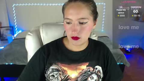 Snapshot of _lucia_777 chatting on 02-27-26, 05:35 _lucia_777 online show from 02-27-26, 05:35