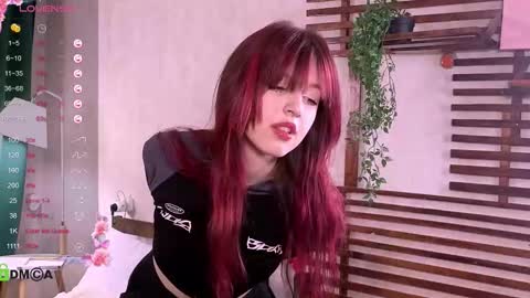 _lucystars online show from 11-17-25, 02:23