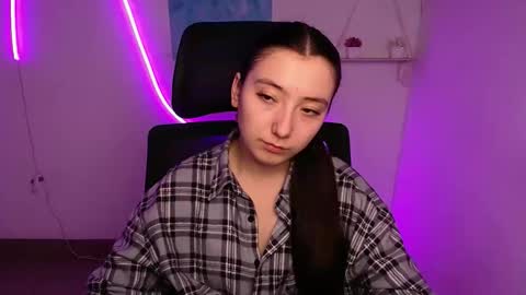 Luna online show from 10-13-25, 05:18
