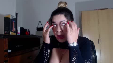 _lunagold_ online show from 02-04-26, 02:01