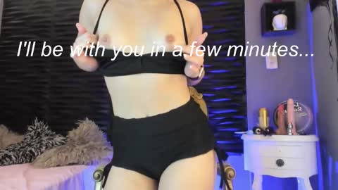 Snapshot of _lustyles_ chatting on 02-03-26, 04:43 _lustyles_ online show from 02-03-26, 04:43