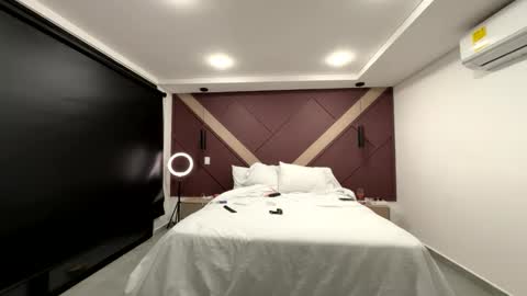 Snapshot of _lustyles_ chatting on 03-09-26, 04:05 _lustyles_ online show from 03-09-26, 04:05