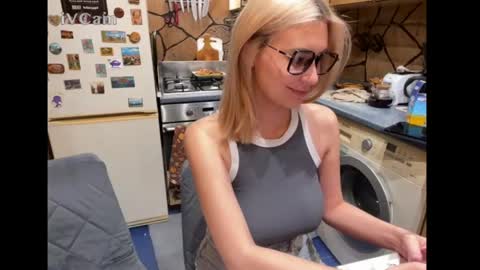 _magic_kis online show from 04-18-26, 12:03