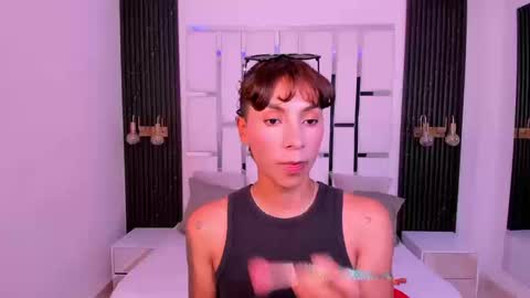 Snapshot of _mar_x chatting on 09-22-25, 04:42 Sheryl online show from 09-22-25, 04:42