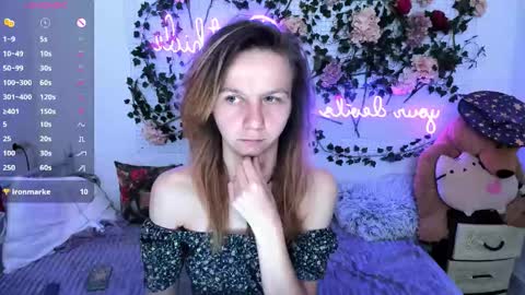 Scarlett online show from 12-05-25, 01:20