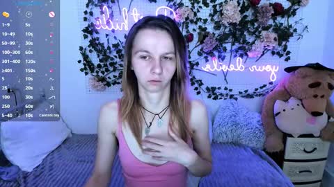 Scarlett online show from 12-20-25, 01:51