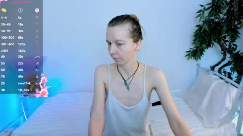 Snapshot of _mari_so chatting on 04-23-26, 02:30 Scarlett online show from 04-23-26, 02:30